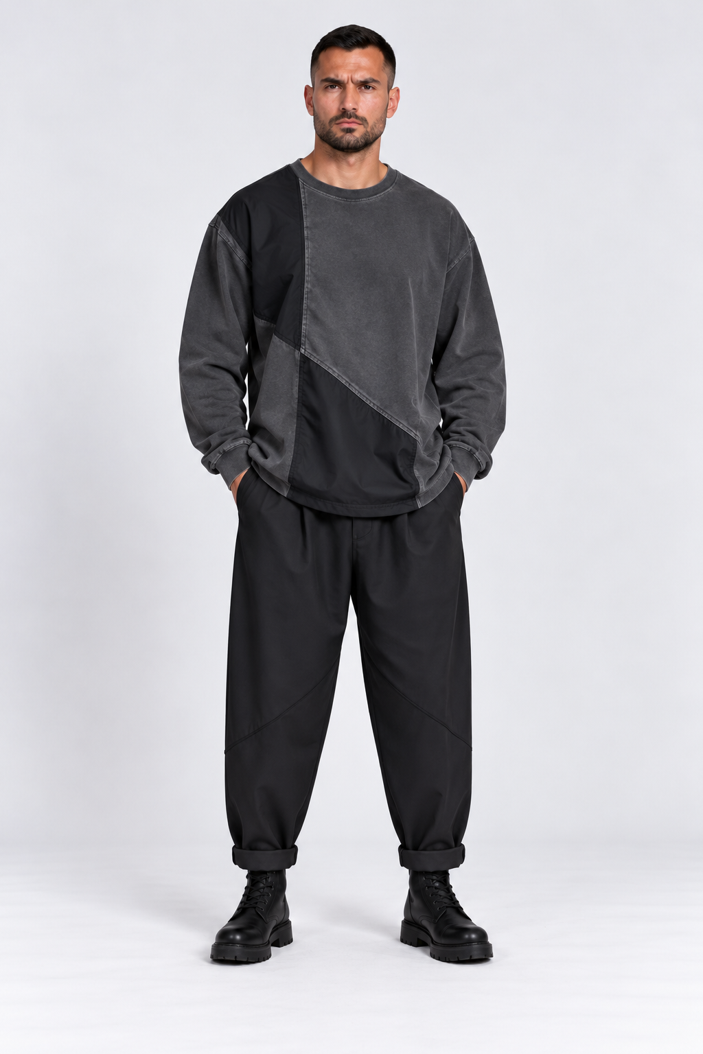 MAGLIA OVER CON CUCITURE DOPPIO TESSUTO