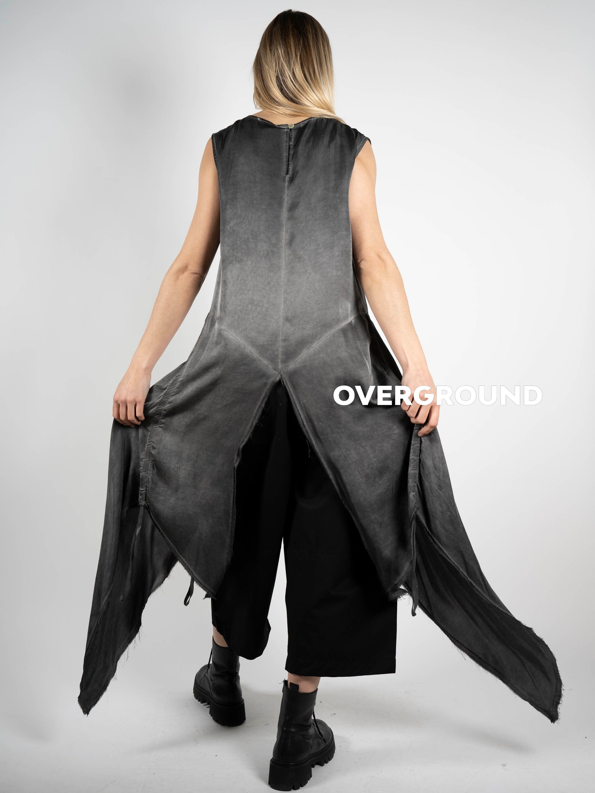SMANICATO CON PUNTE LATERALI - OVERGROUND STORE