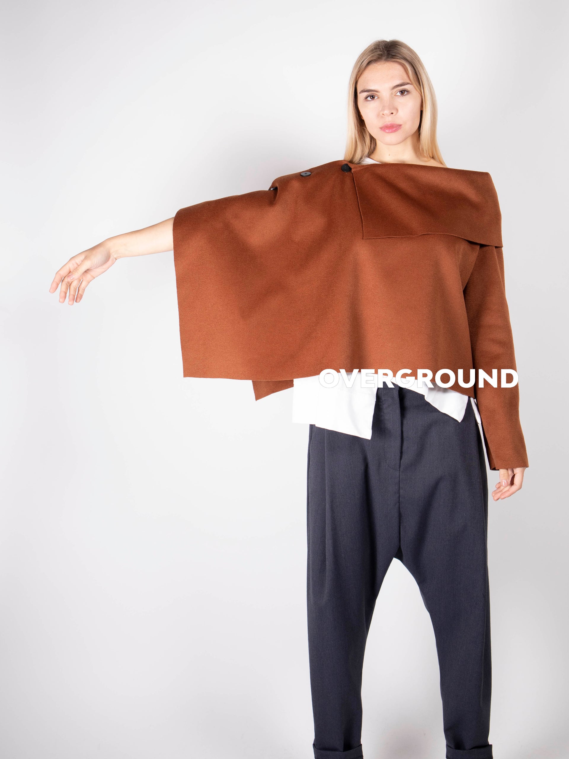 Poncho Mantella con abbottonatura laterale - OVERGROUND STORE