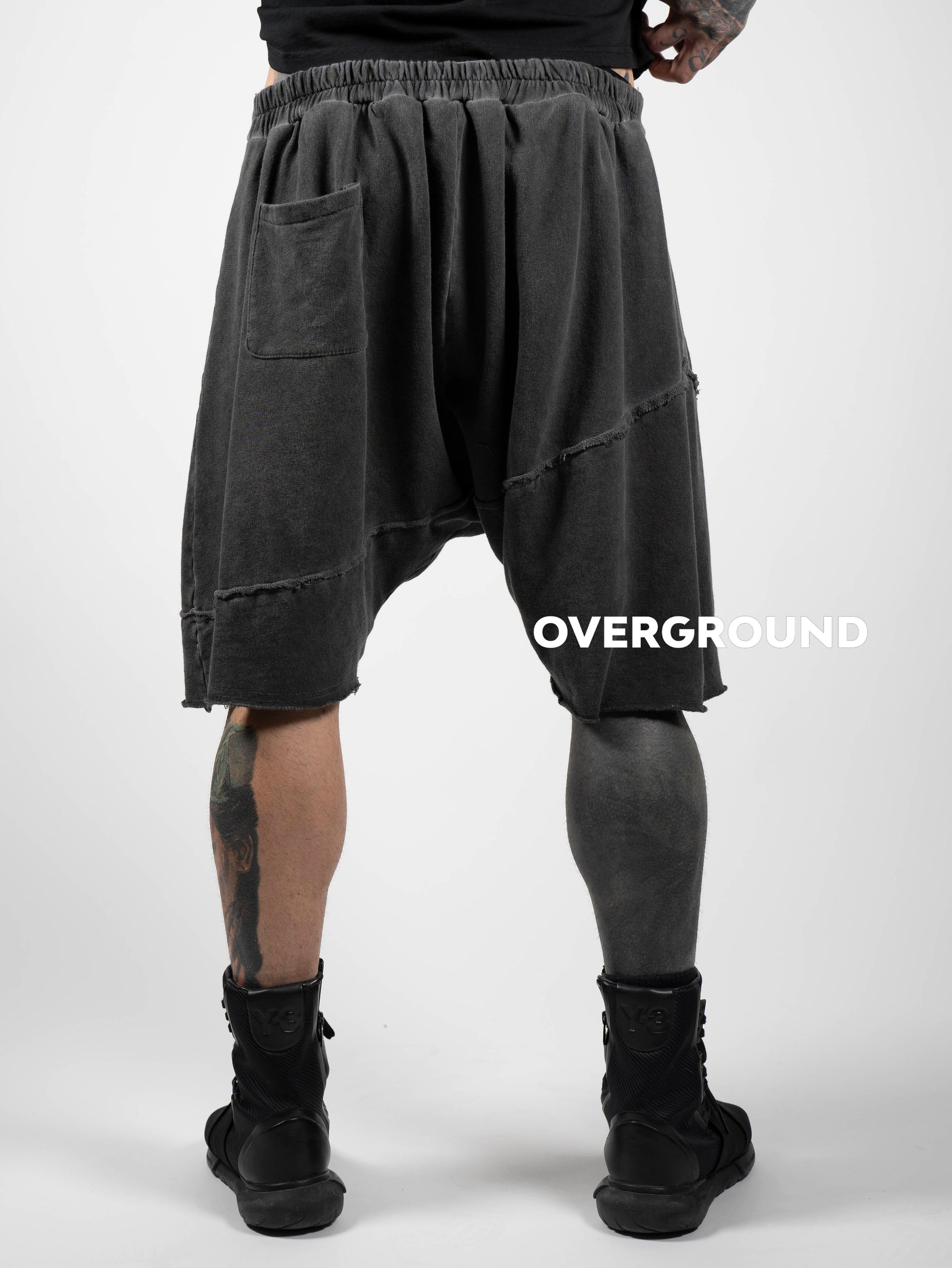PANTALONE CORTO CON CUCITURA DAVANTI E TASCHE LATERALI - OVERGROUND STORE