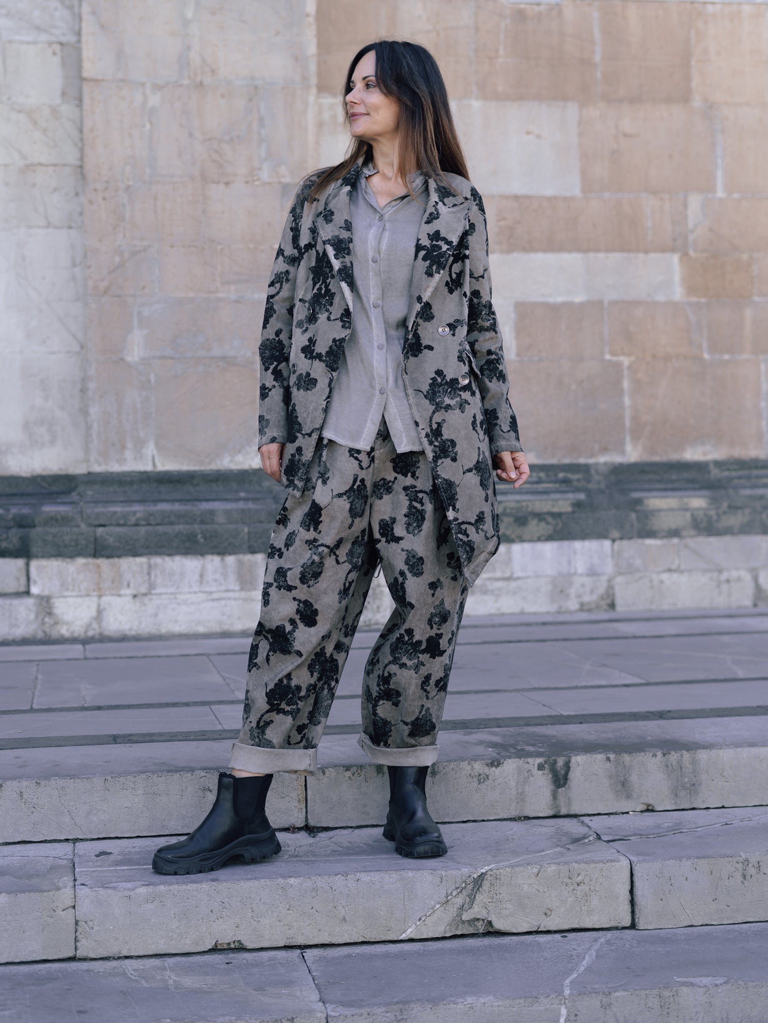 LOOK 4