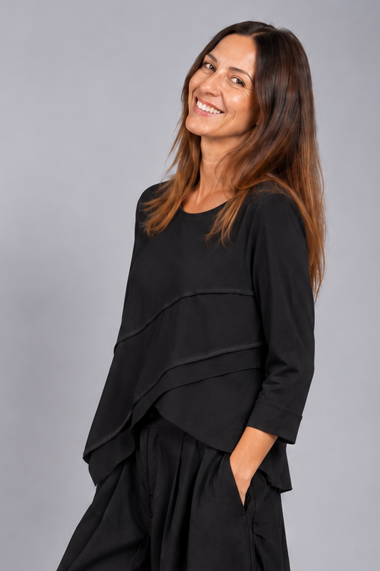 BLUSA OVER CON CUCITURE E SPACCO