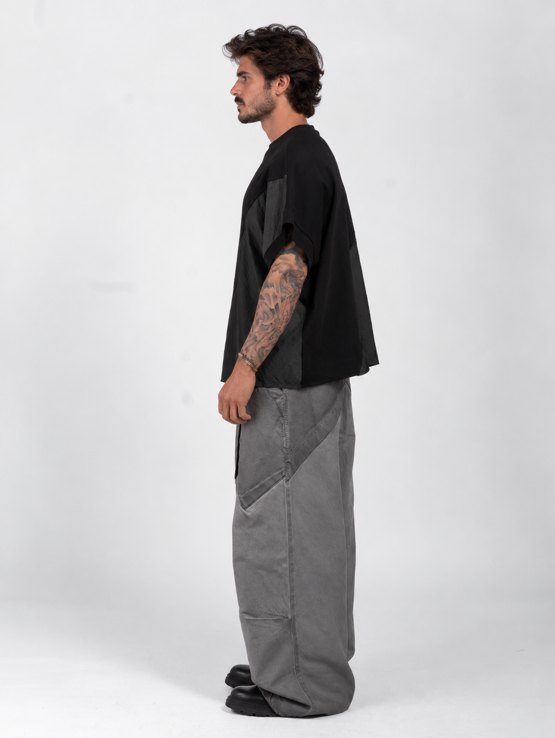 ASYMMETRIC OVERSIZED SWEATER WITH POINT