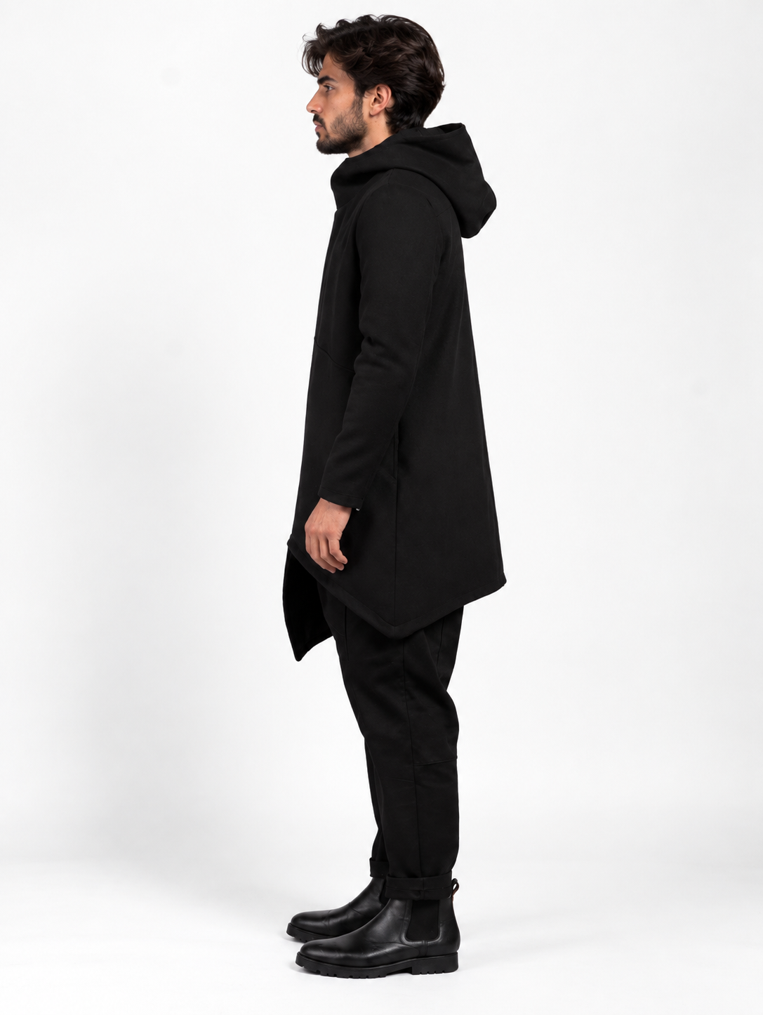 COAT WITH TRANSVERSAL ZIP AND BUTTON CLOSURE