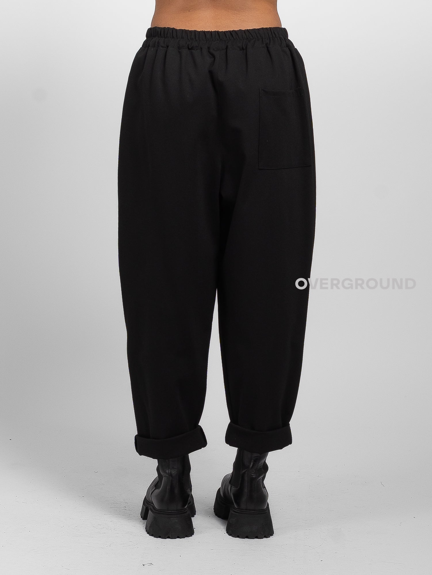 OVERSIZED TROUSERS WITH POCKET ON THE LEG AND FLAP