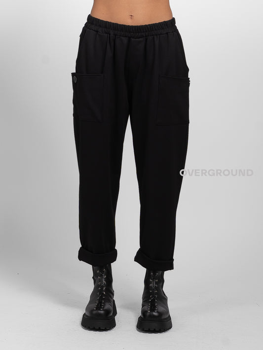 PANTALONE CON PATTINE FRONTALI E TASCHE LATERALI