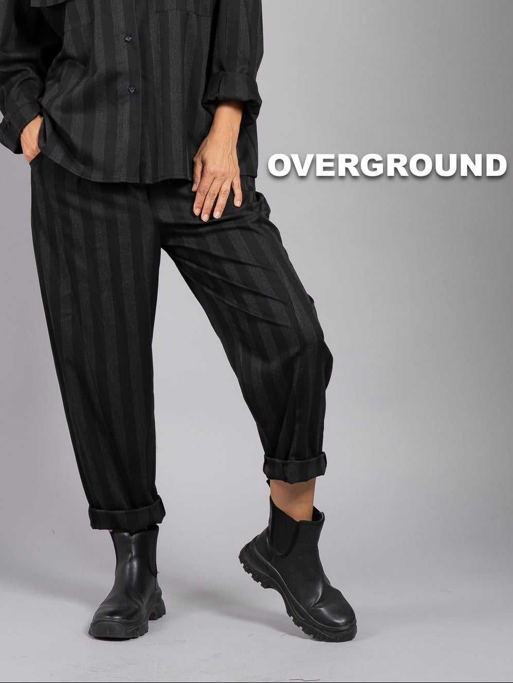 PANTALONE OVER GESSATO CON CUCITURE