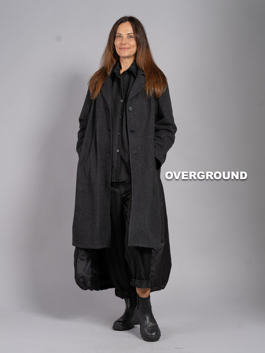 OVERSIZE-JACKE AUS DOPPELTEM STEPPSTOFF