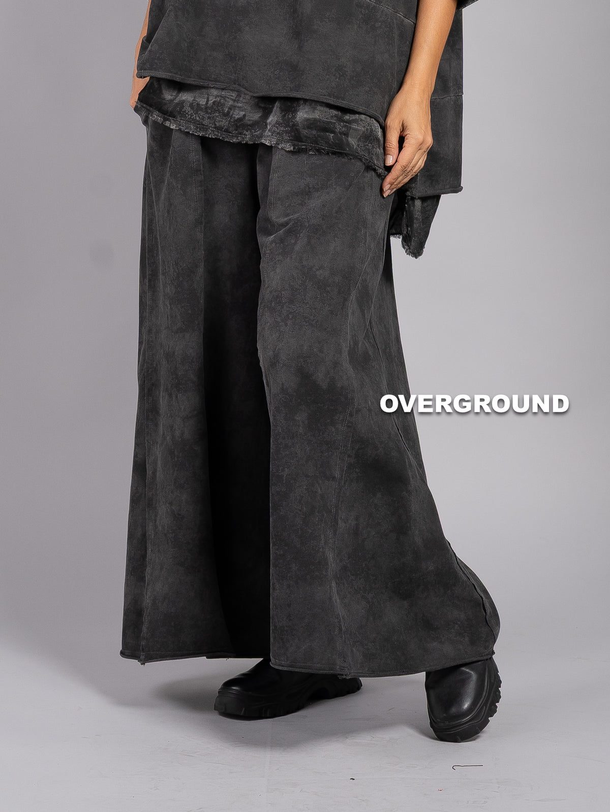 HOSE OVER SIZE WEITE BEINE FANTASIEMUSTER
