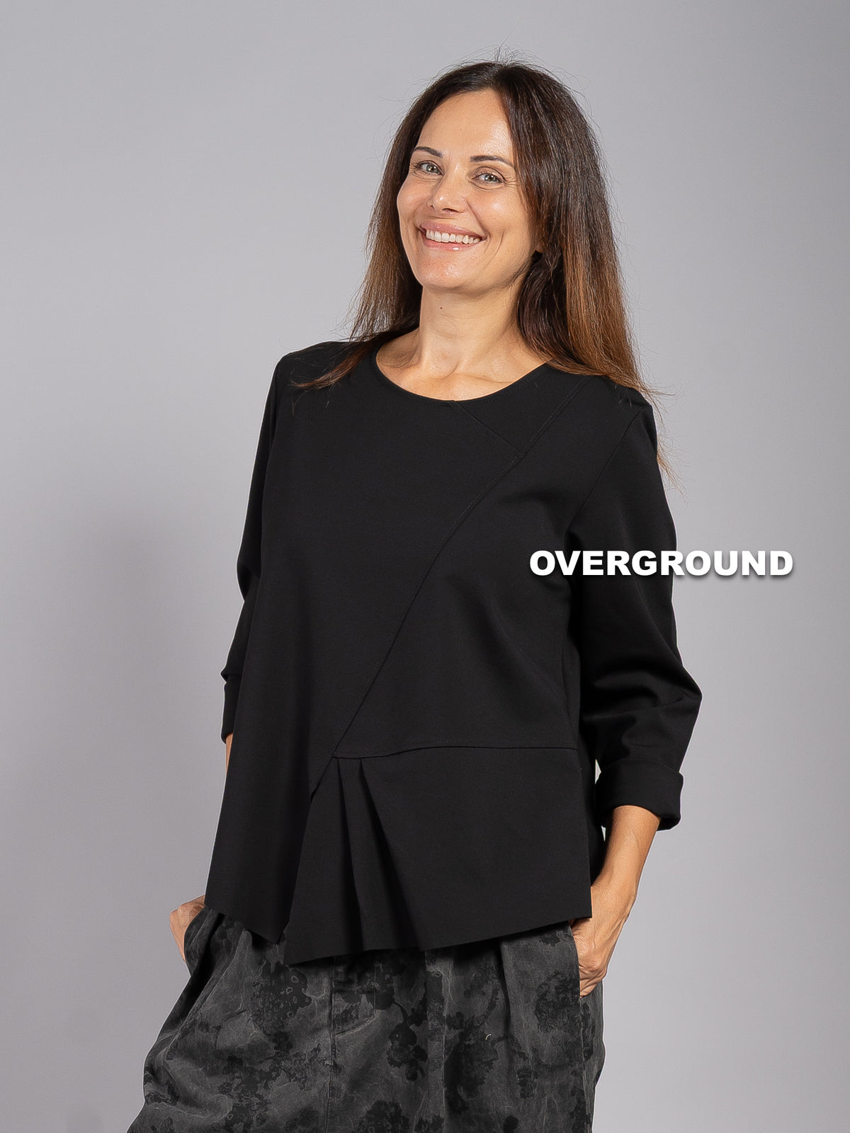 BLUSA CON SPACCO E PENS LATERALI