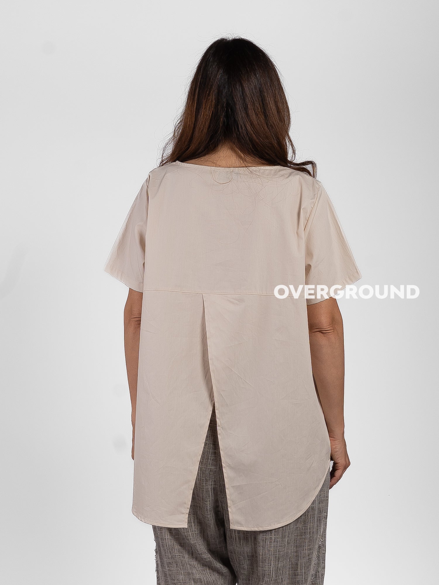 BLUSA OVER CON SPACCO DIETRO