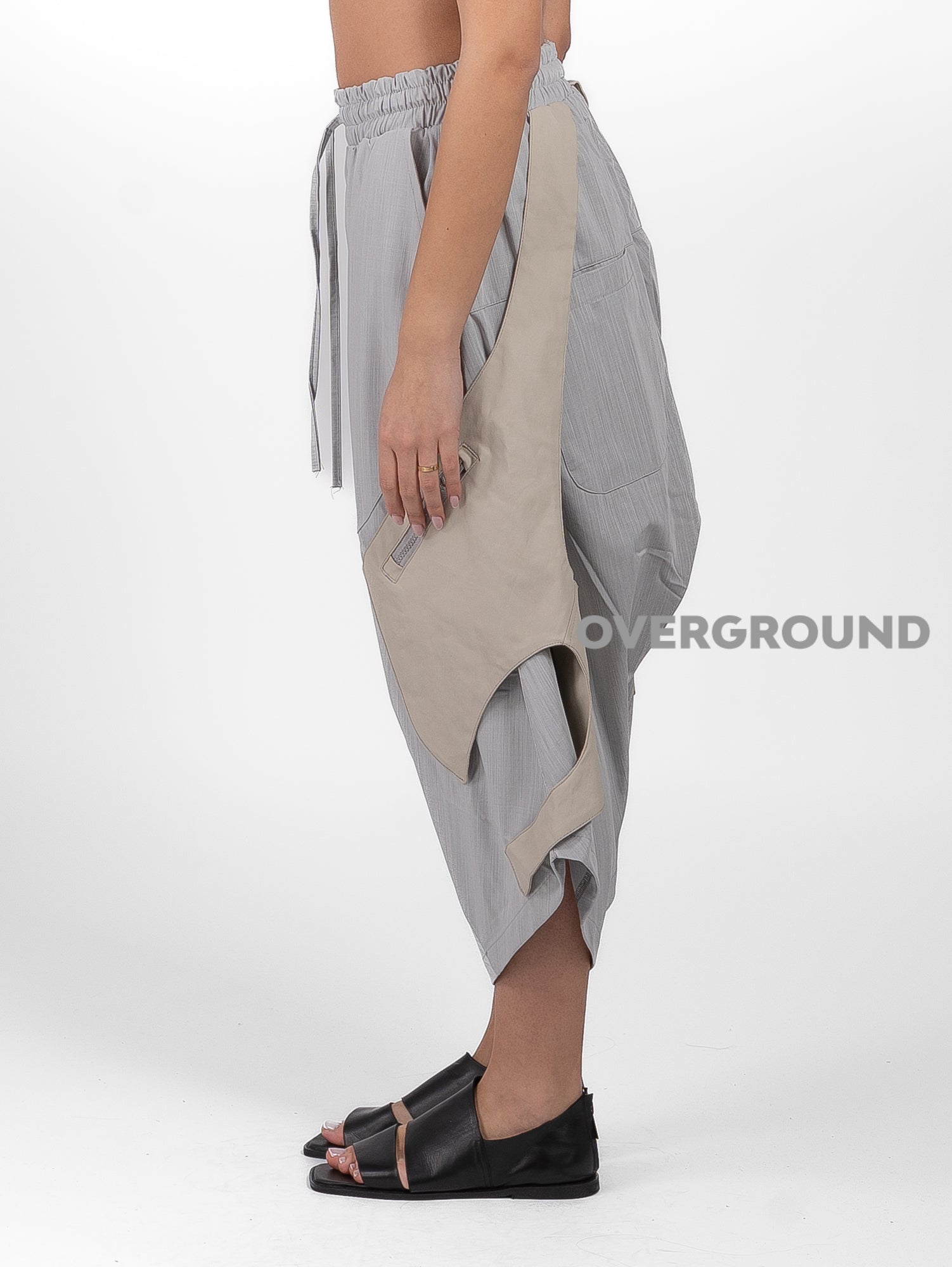 PANTALONE OVER CORTO IN FONDO CON TASCHE LATERALI - OVERGROUND STORE 
