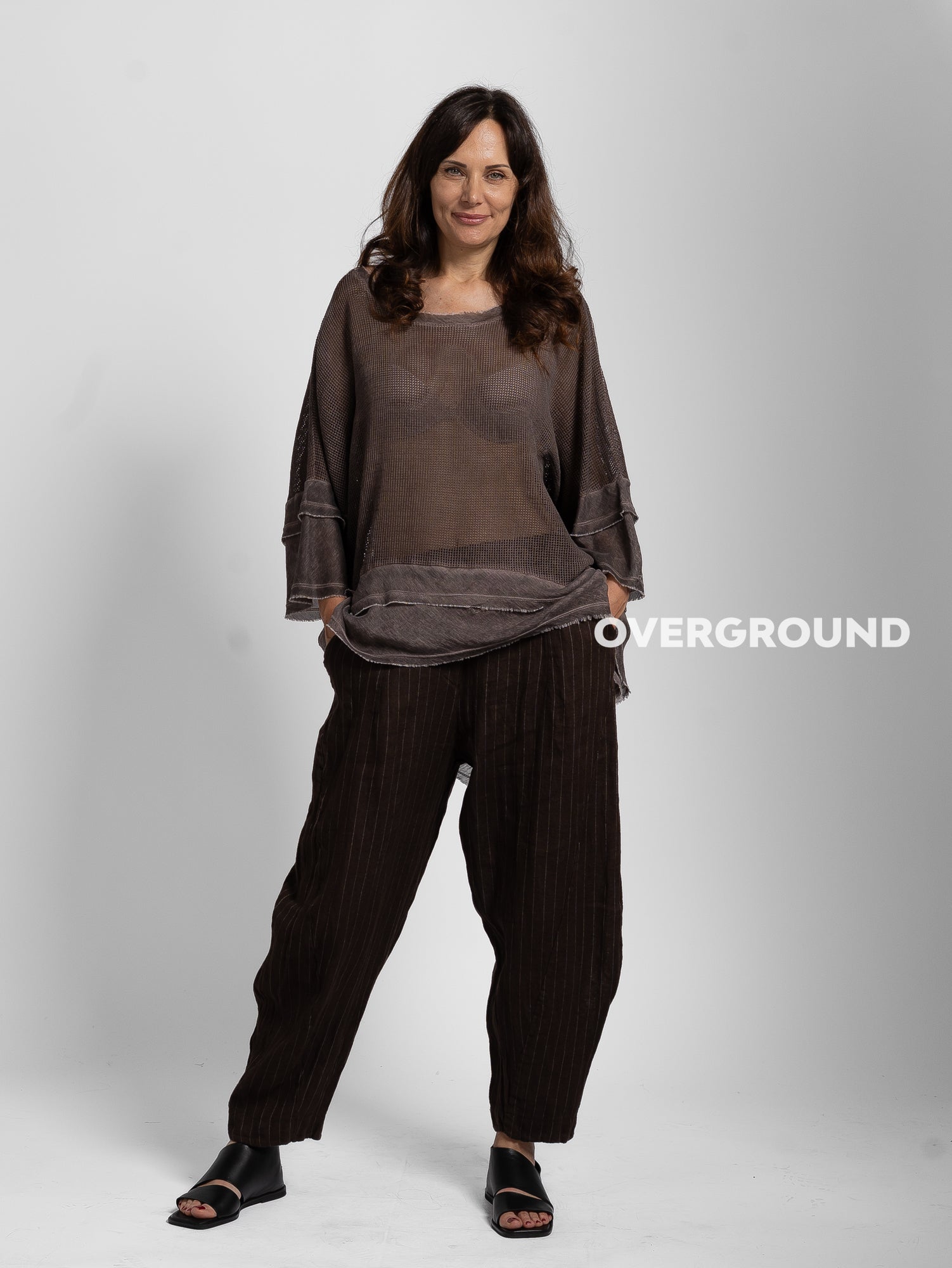 BLUSA OVER CON RETE BALZA IN FONDO