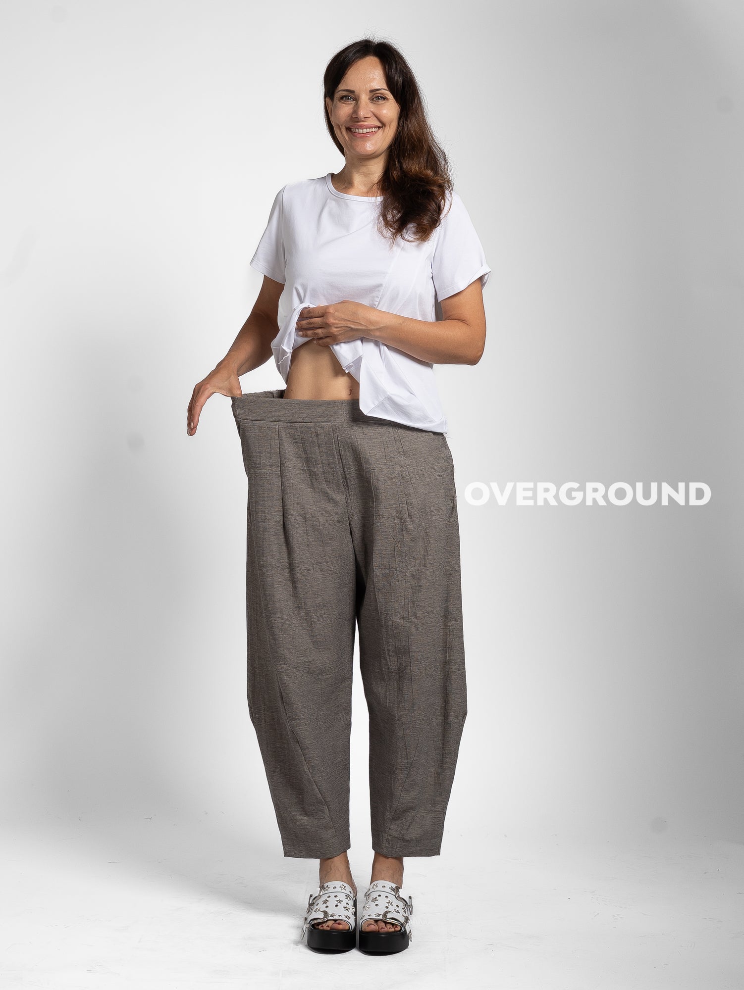 PANTALONE OVER LINO CON CUCITURE SUL GAMBULE