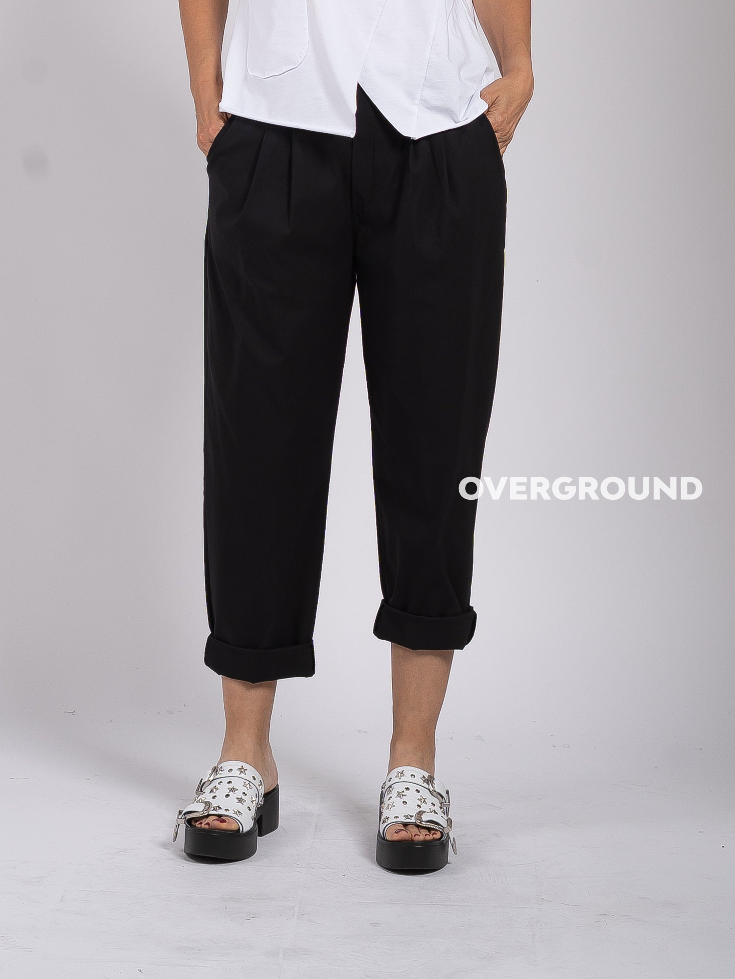 PANTALONE OVER CON CINTURINO DUE BOTTONI