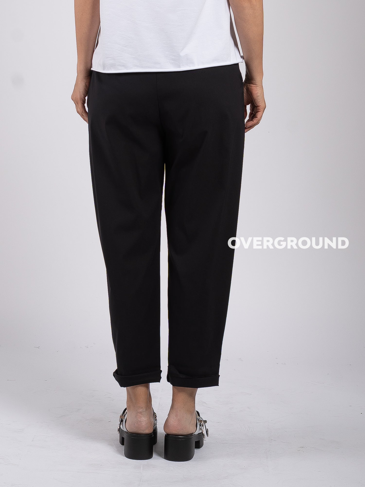 PANTALONE OVER CON CINTURINO DUE BOTTONI