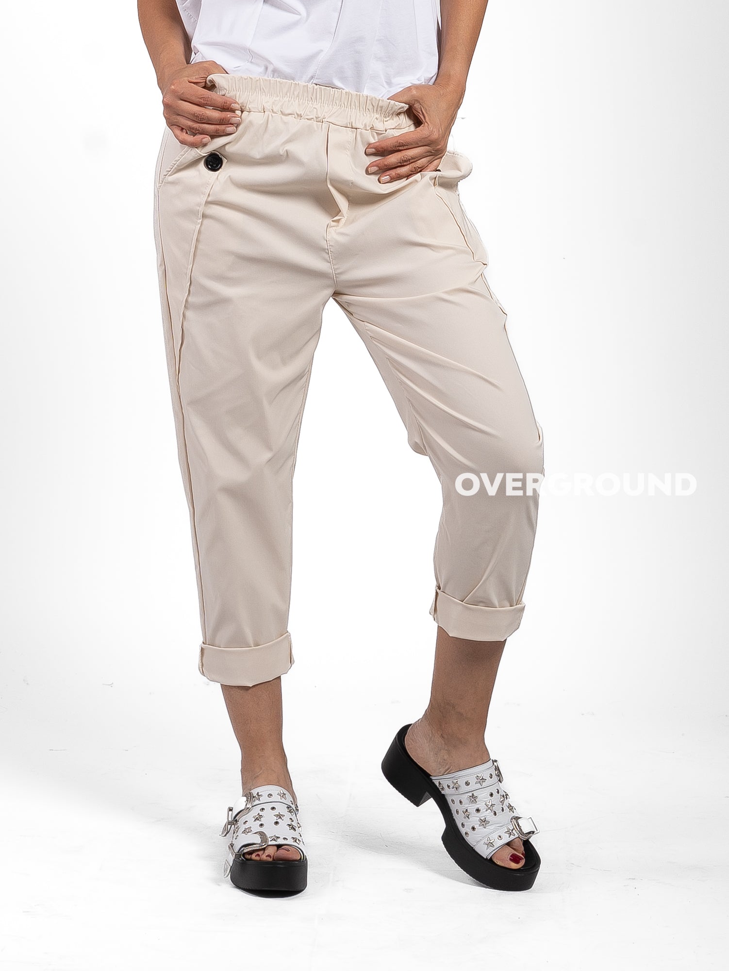 PANTALONE GAMBULE REGOLARE CON PATTINE E BOTTONI