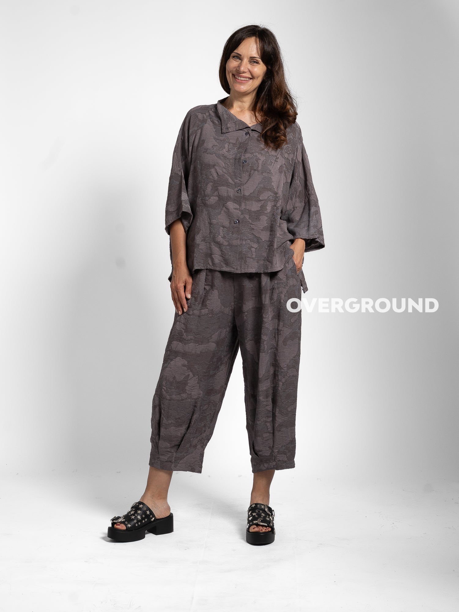 PANTALONE OVER CON TESSUTO LAVORATO