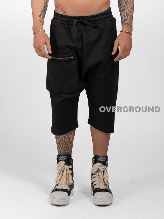 Pantalone corto a cavallo basso 3/4 con tasca cerniera davanti - OVERGROUND STORE 
