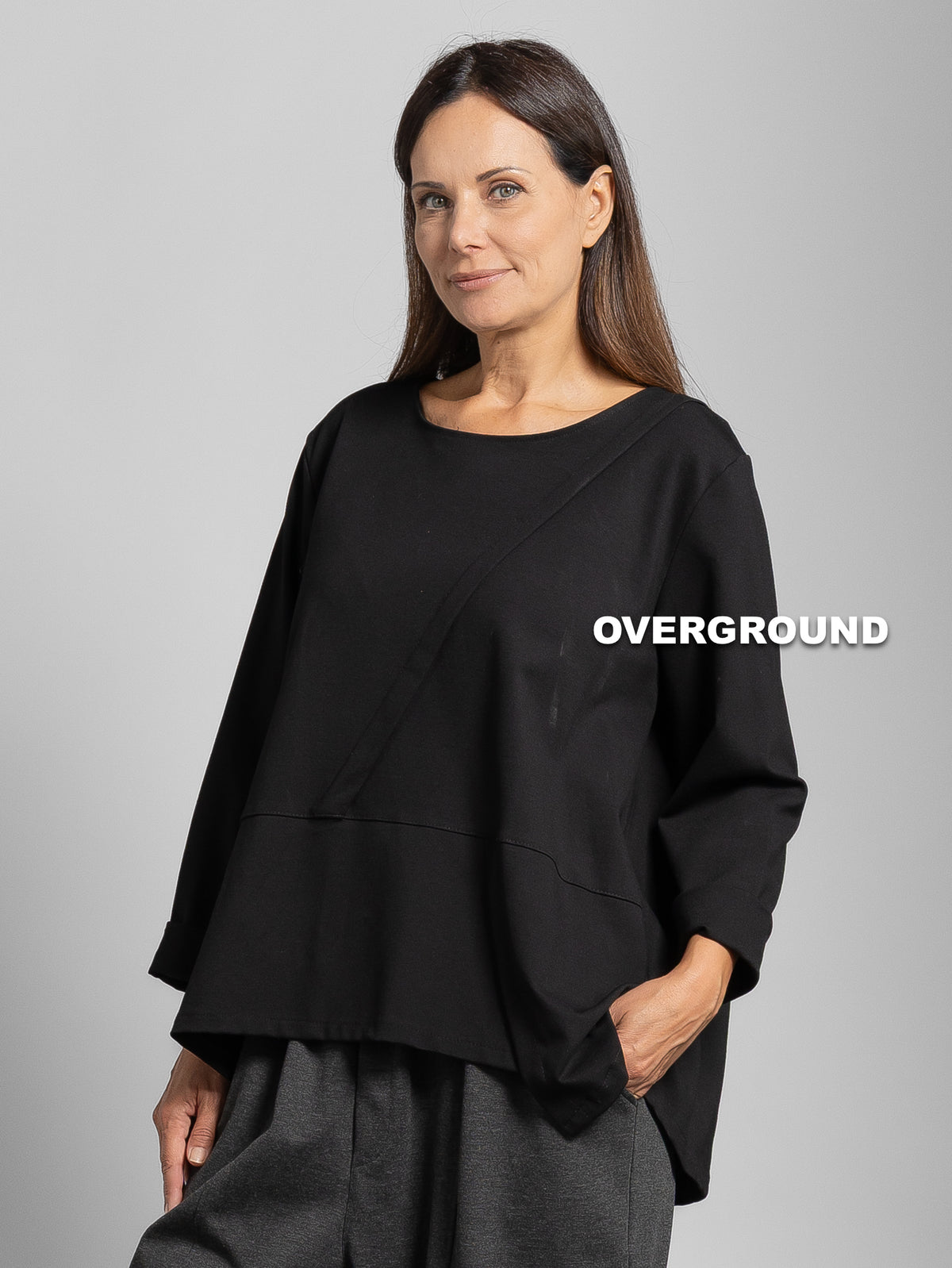 BLUSA OVER CON CUCITURE ASIMMETRICHE