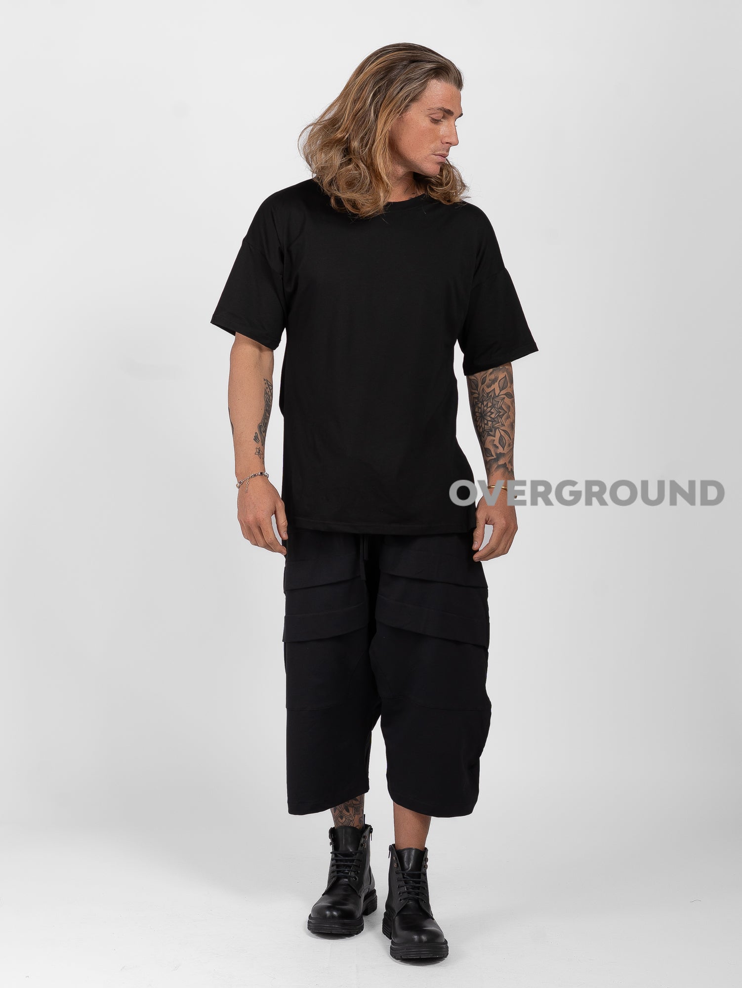 PANTALONE CORTO CAVALLO BASSO CON BALZE DAVANTI - OVERGROUND STORE 