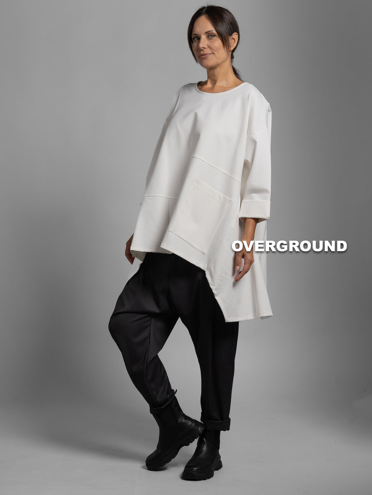 BLUSA OVER LUNGA CON CUCITURE E TASCONE