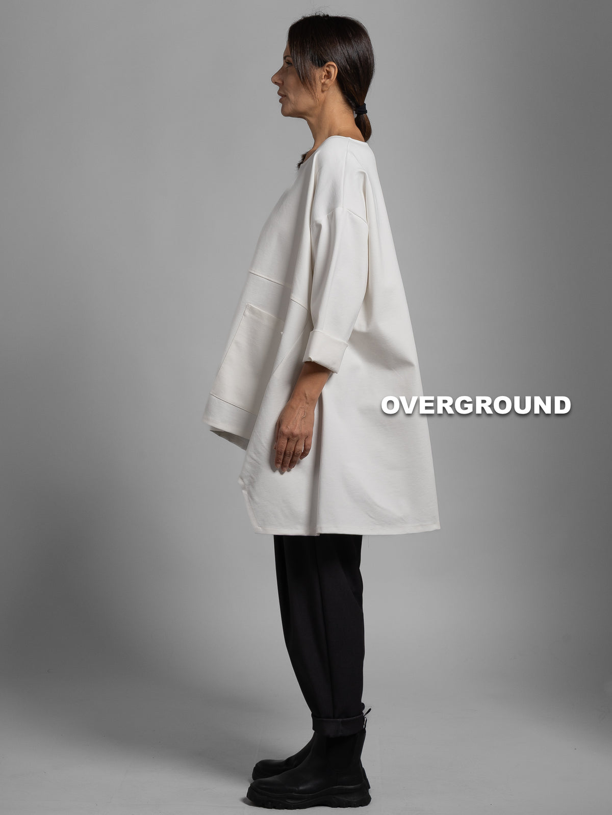 BLUSA OVER LUNGA CON CUCITURE E TASCONE
