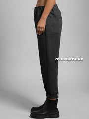 PANTALONE OVER CON TASCHE E CUCITURE SUL GAMBULE