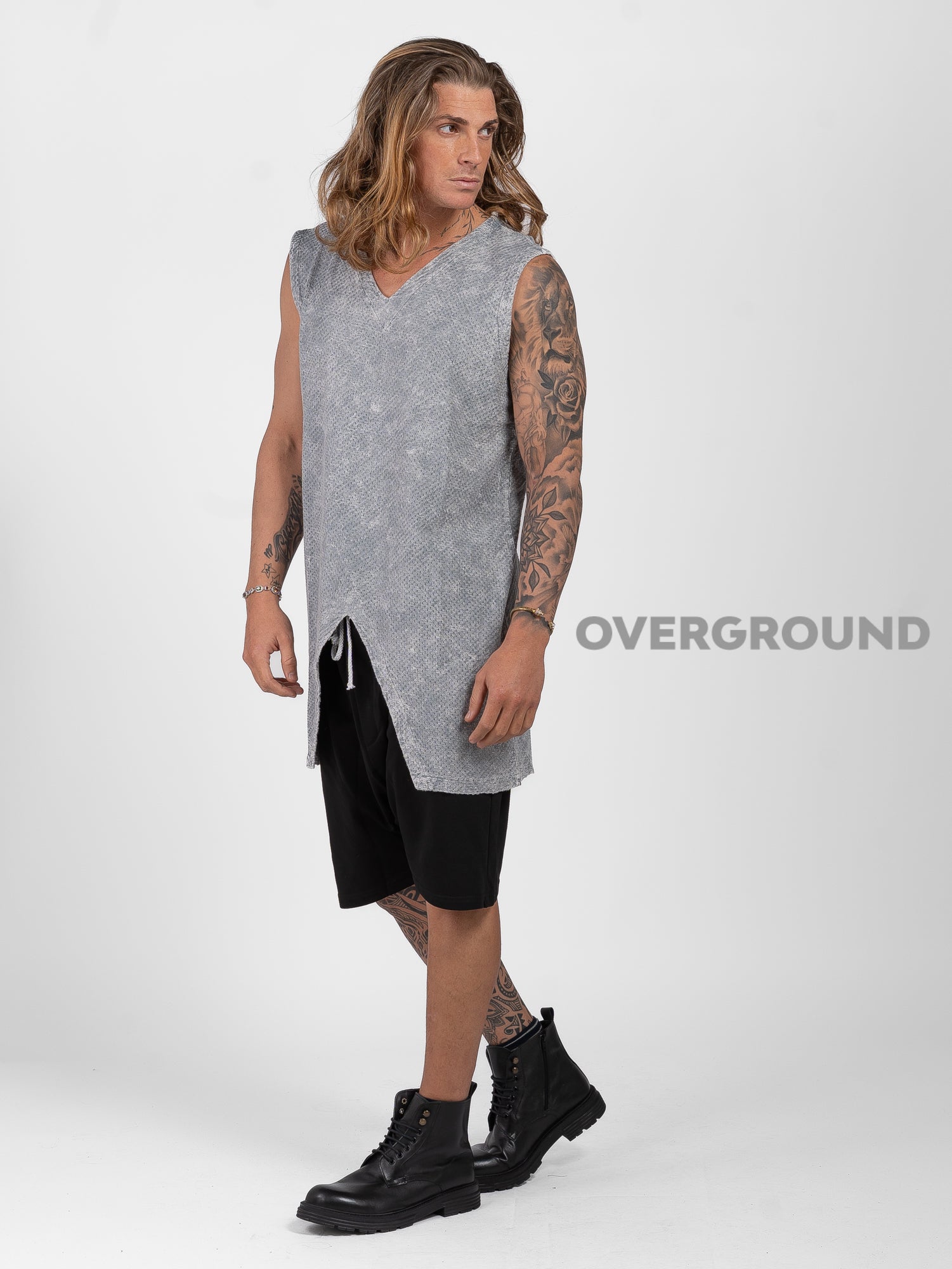 MAGLIA SMANICATA CON TAGLIO CENTRALE IN FONDO - OVERGROUND STORE 