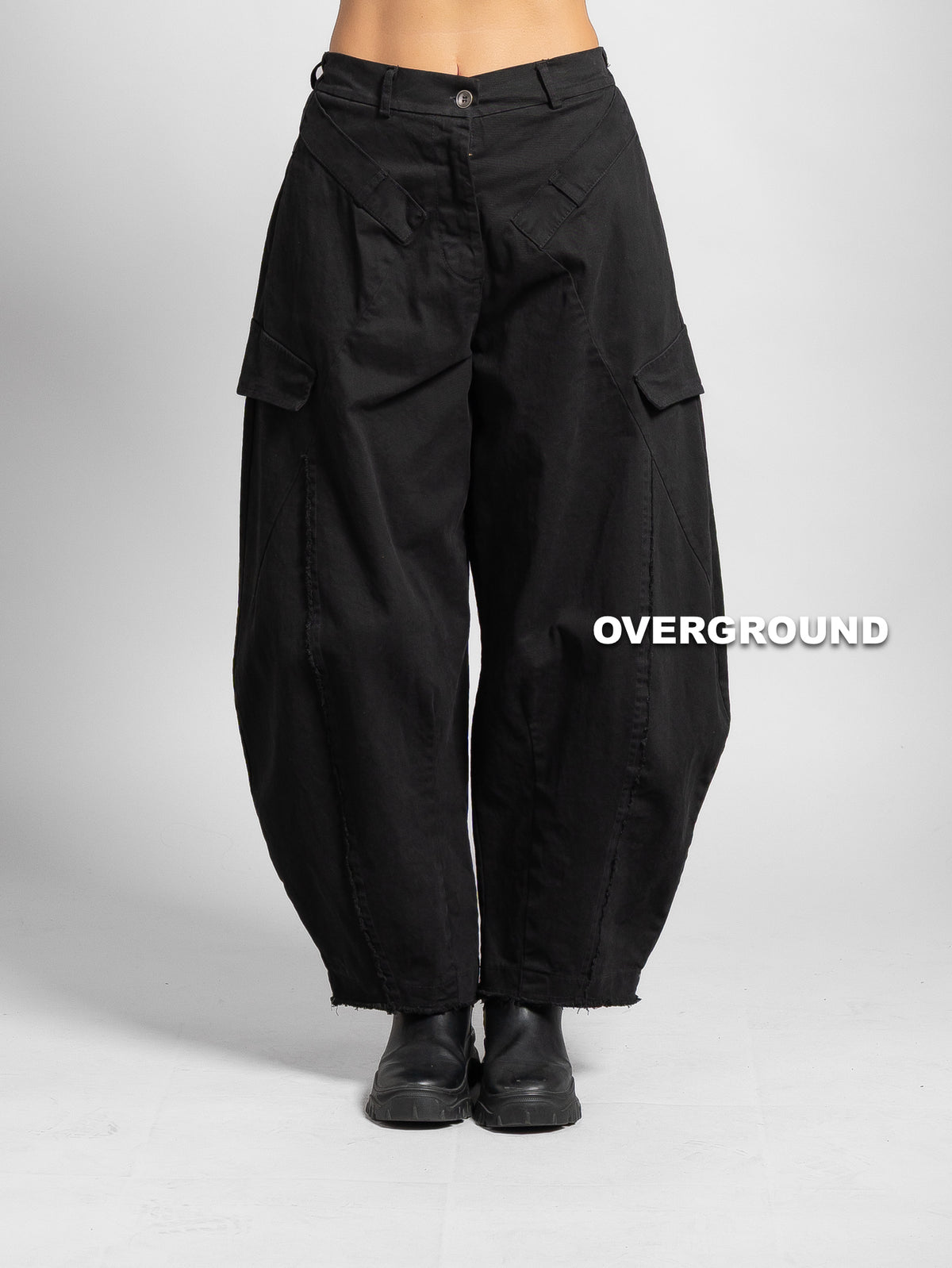 PANTALONE OVER CON PENS, CUCITURA SUL GAMBULE E FRONTALI E TASCHE - OVERGROUND STORE 