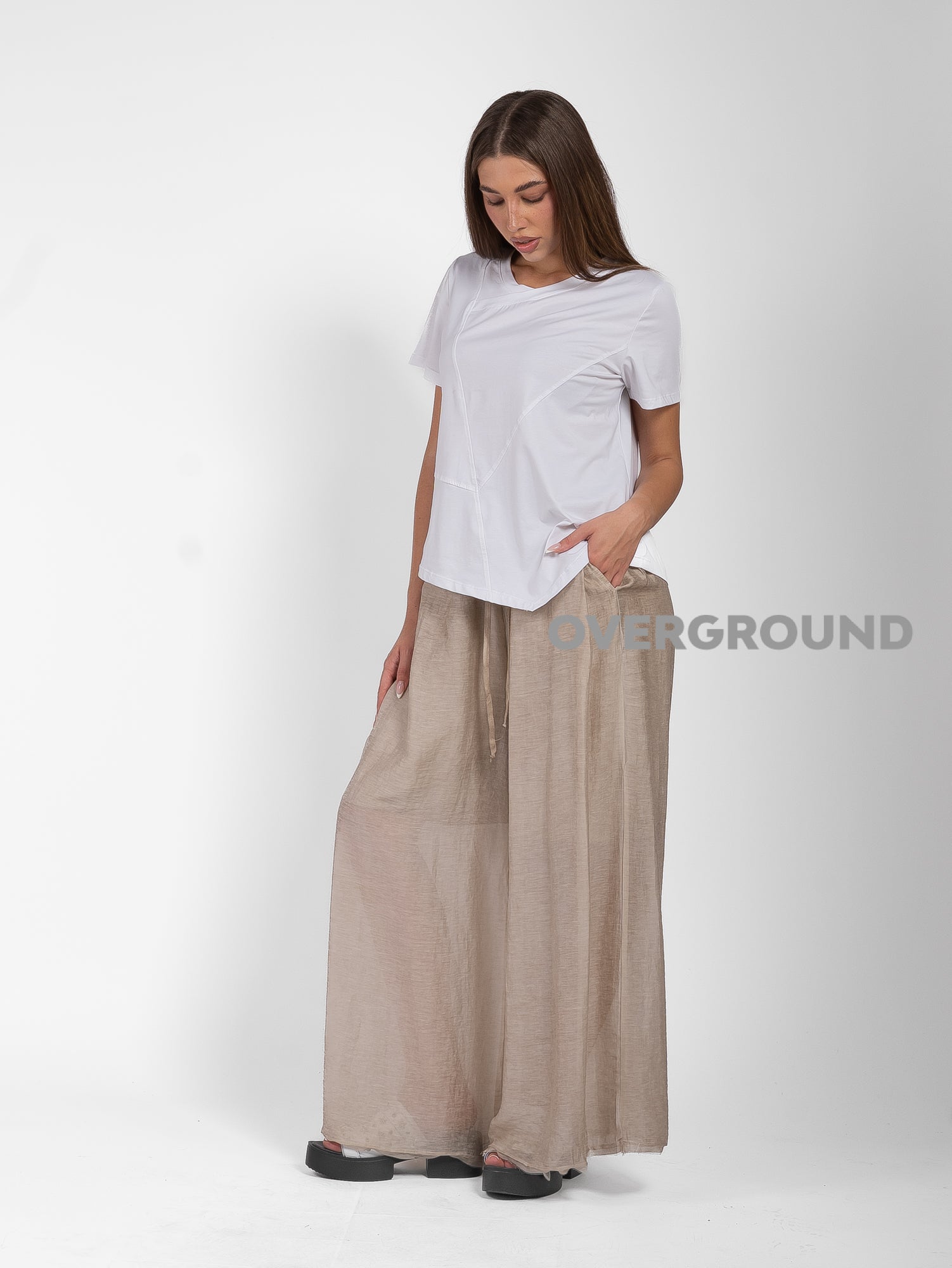 PANTALONE OVER VELATO CON GAMBULE LARGO