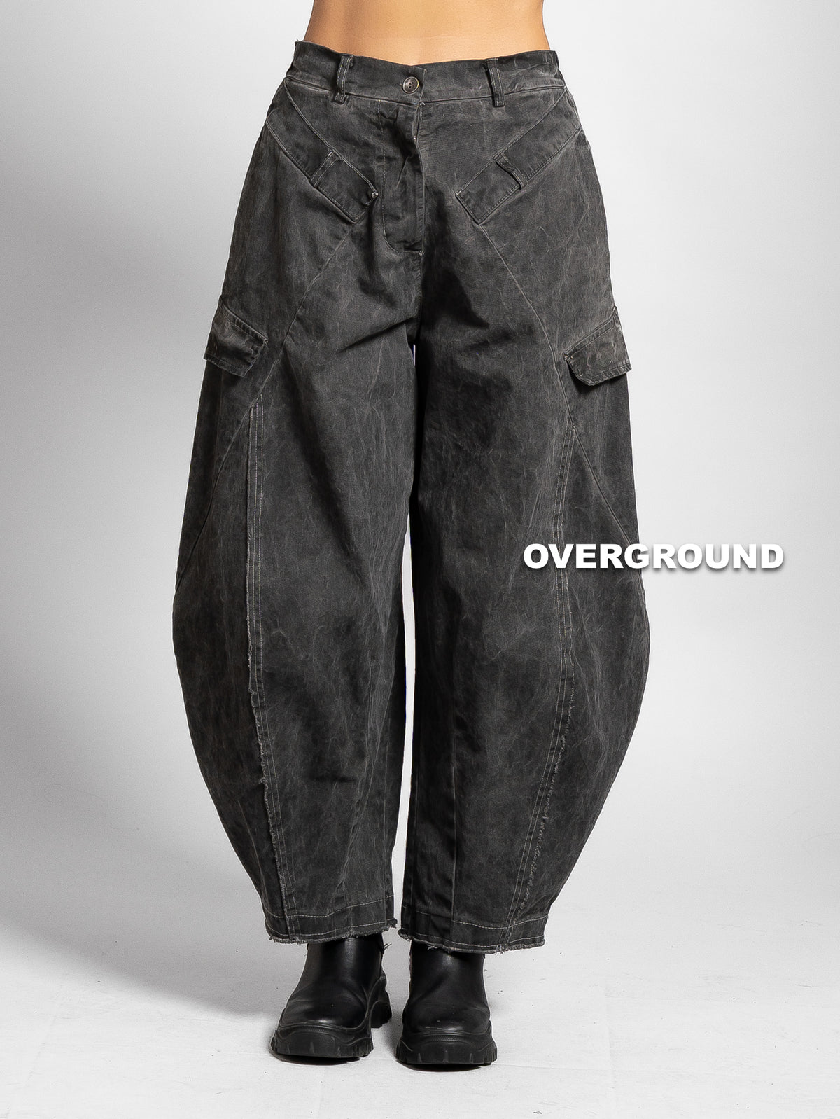 PANTALONE OVER CON PENS, CUCITURA SUL GAMBULE E FRONTALI E TASCHE - OVERGROUND STORE 