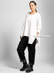 PANTALONE OVER GAMBULE LARGO, CUCITURE, RISVOLTINI A RIGHE E PATTINA SUL RETRO - OVERGROUND STORE 