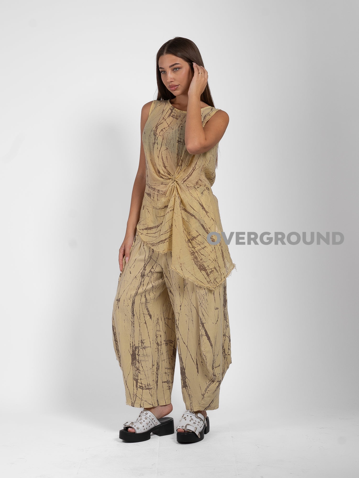 PANTALONE OVER FANTASIA CON TASCHE DAVANTI