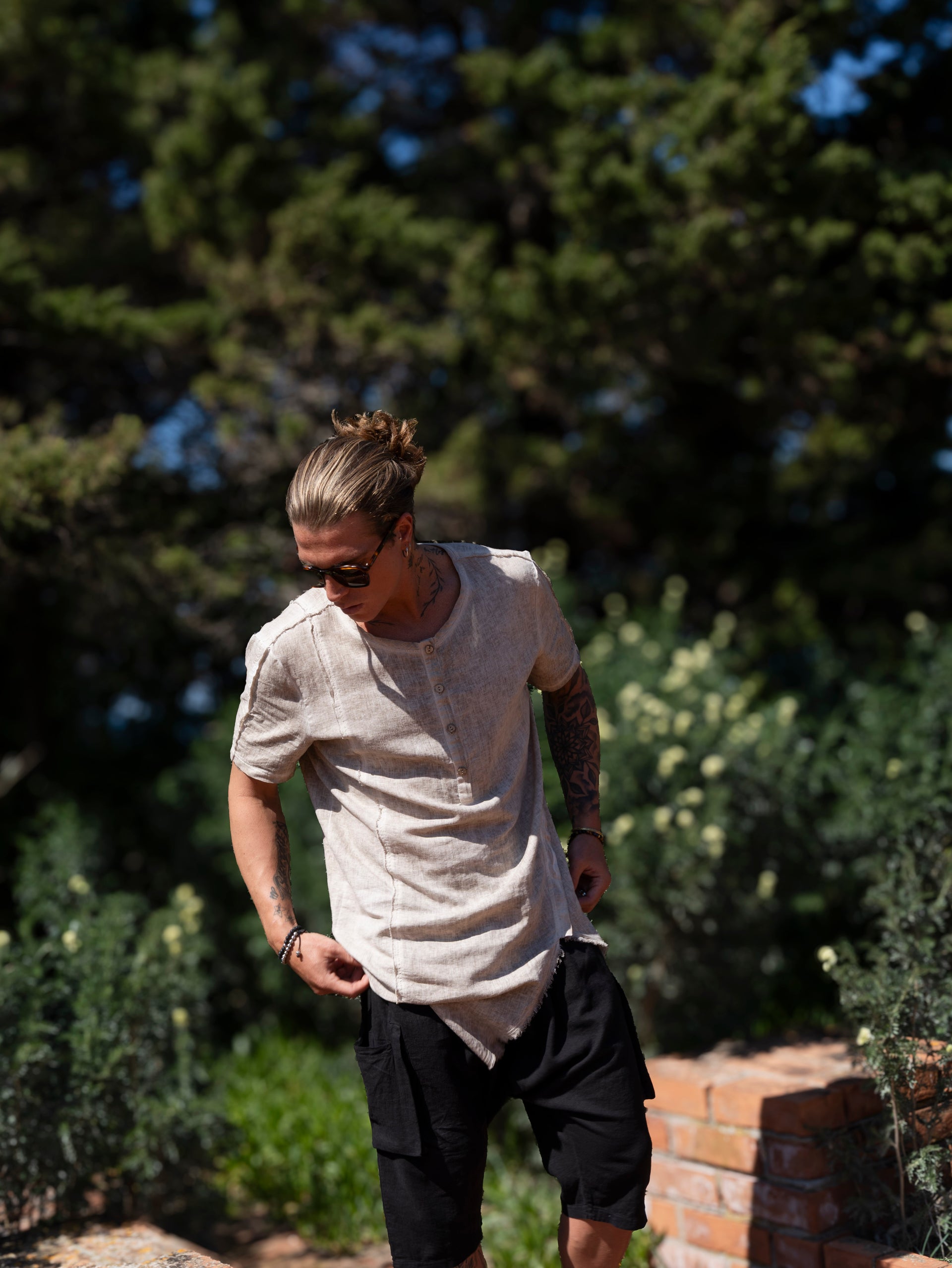 T- SHIRT LUNGA LINO CON BOTTONI