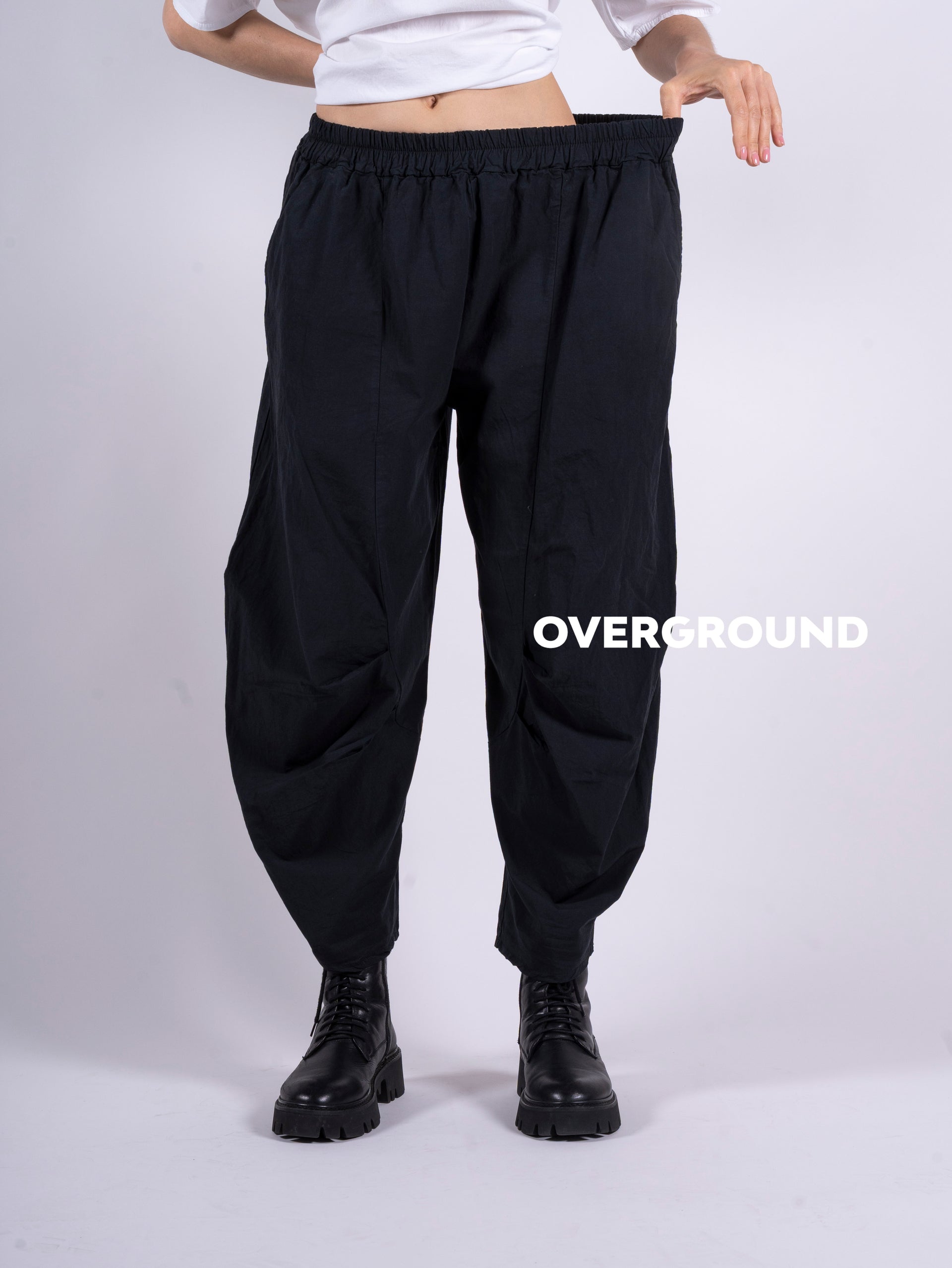 PANTALONE OVER CON RIPRESE IN FONDO