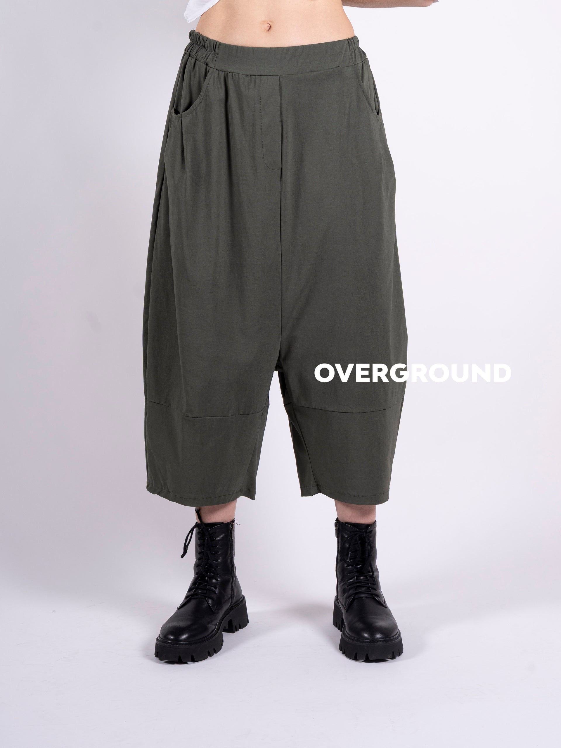 Pantalone cavallo basso con tasche laterali