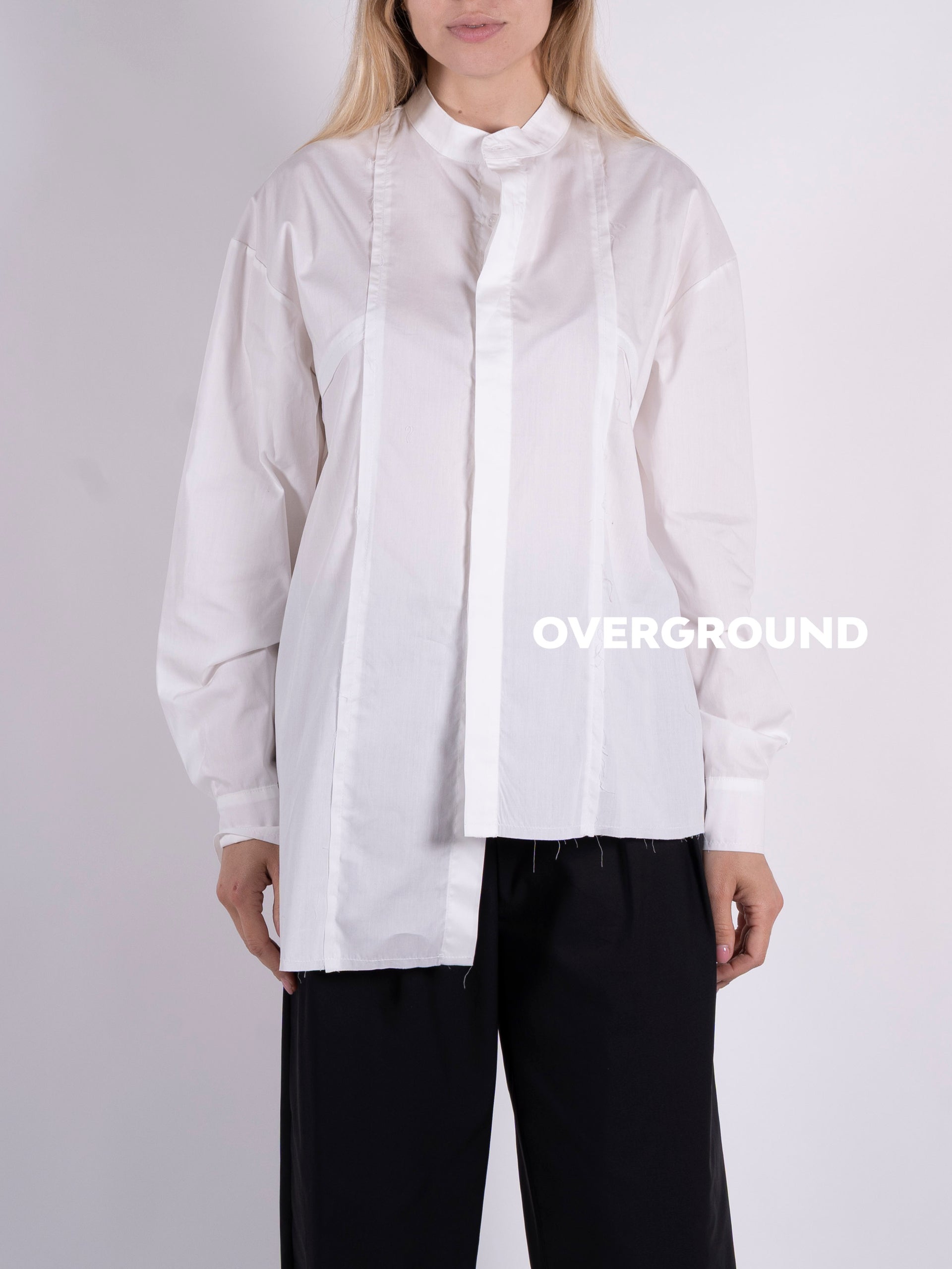 CAMICIA COLLO COREANA CON ABBOTTONATURA CENTRALE
