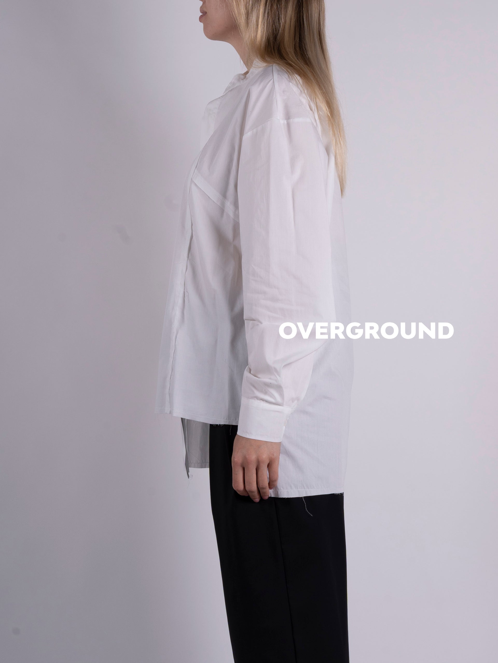 CAMICIA COLLO COREANA CON ABBOTTONATURA CENTRALE