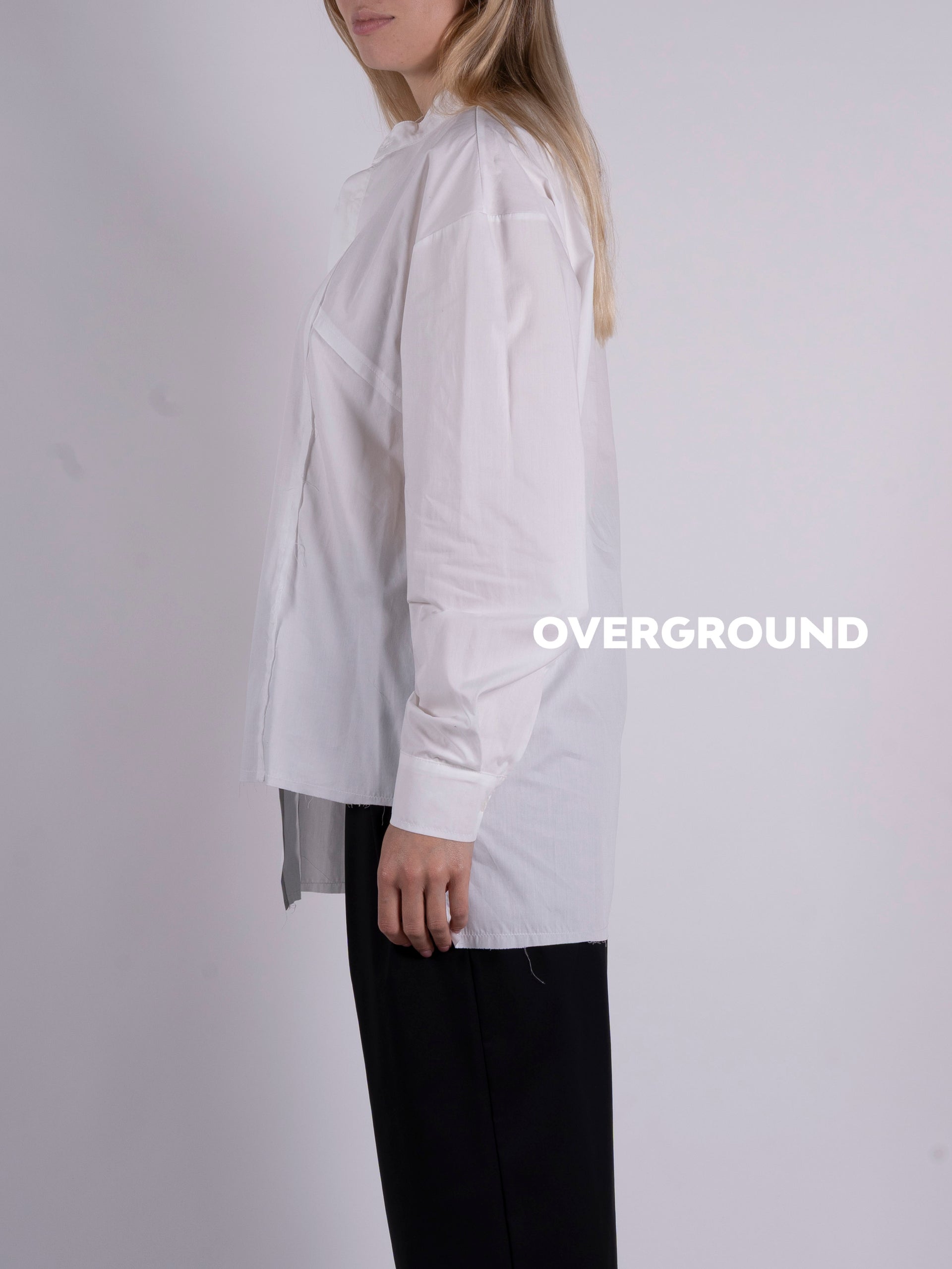 CAMICIA COLLO COREANA CON ABBOTTONATURA CENTRALE