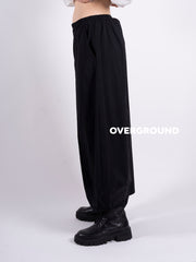 PANTALONE OVER CON RIPRESA IN FONDO