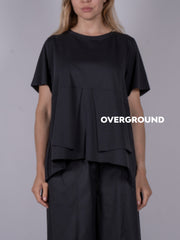 Sweater with ruffles on the front 