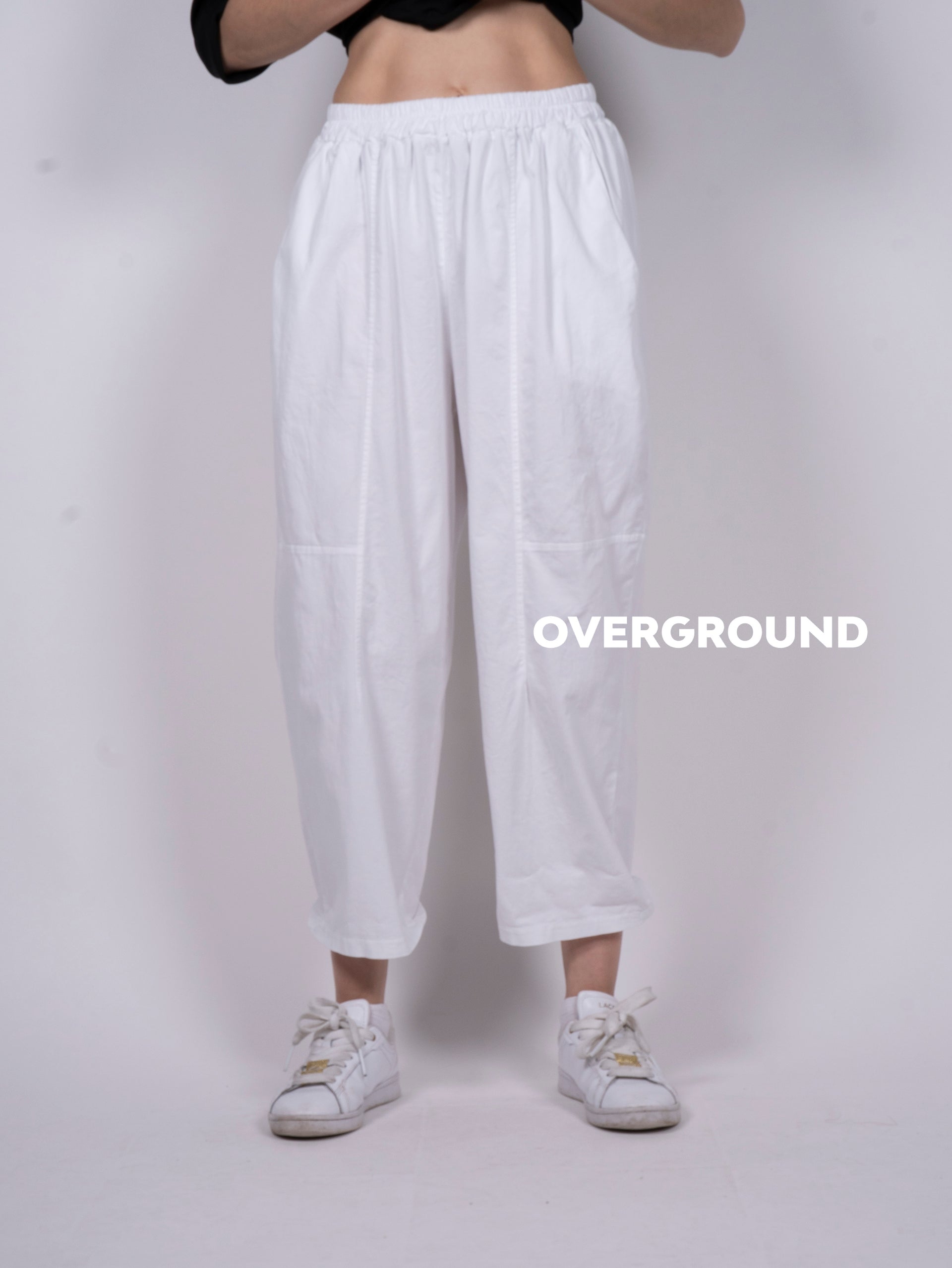 Pantalone over con cuciture sul gambule