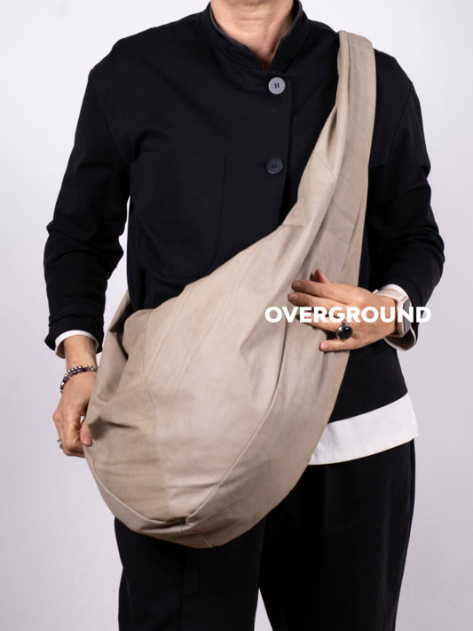 Borsa in pelle con laccio al collo