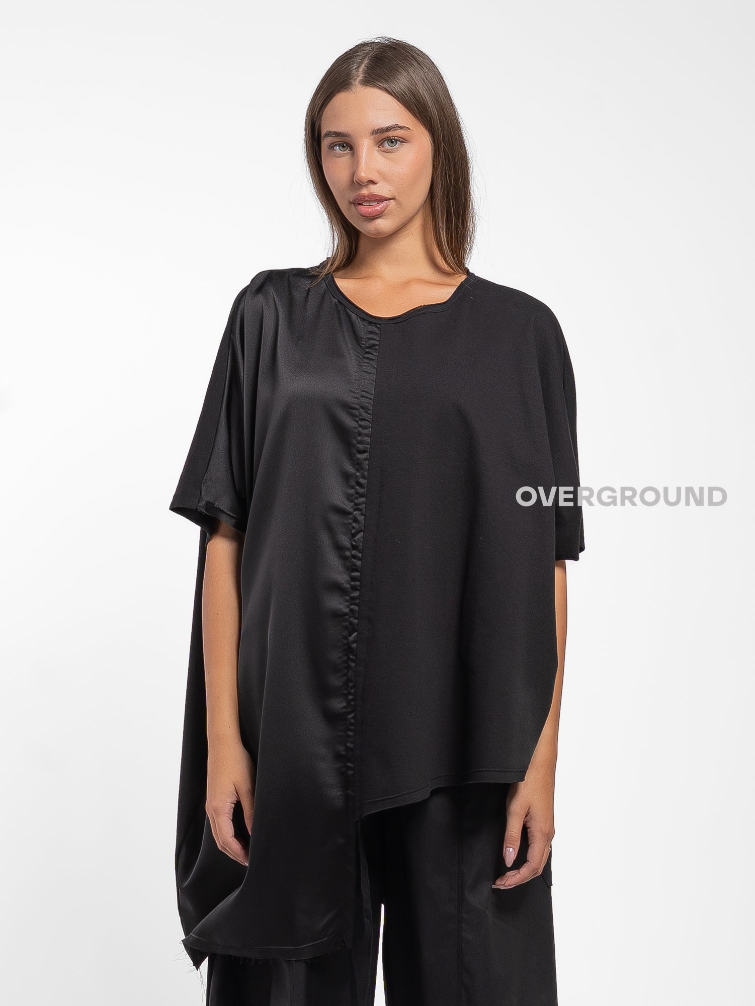 MAGLIA OVER ASIMMETRICA CON CUCITURA DAVANTI - OVERGROUND STORE 