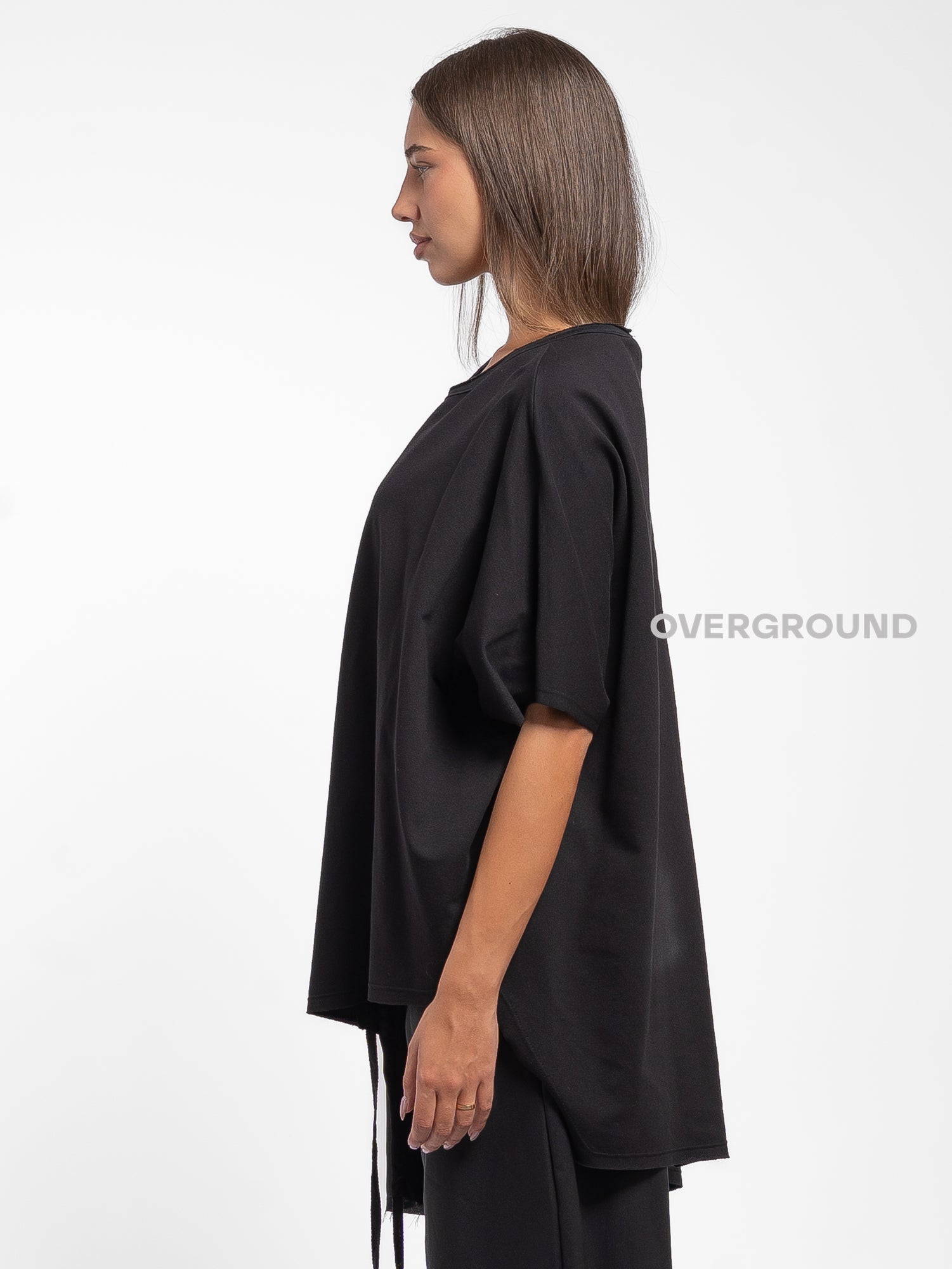 MAGLIA OVER ASIMMETRICA CON CUCITURA DAVANTI - OVERGROUND STORE 