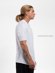 T-SHIRT CON BOTTONE