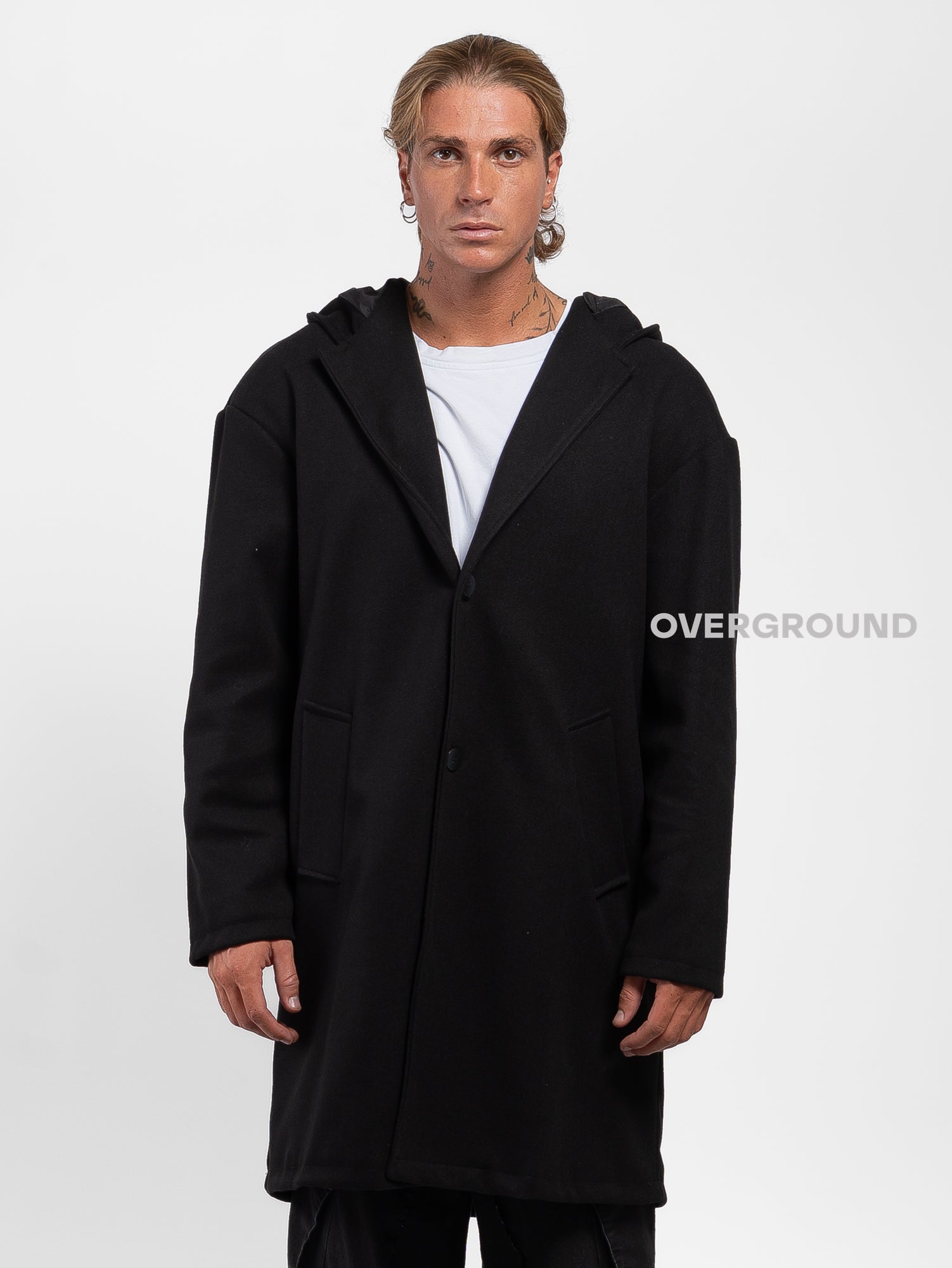 Cappotto over con cappuccio e chiusura due bottoni