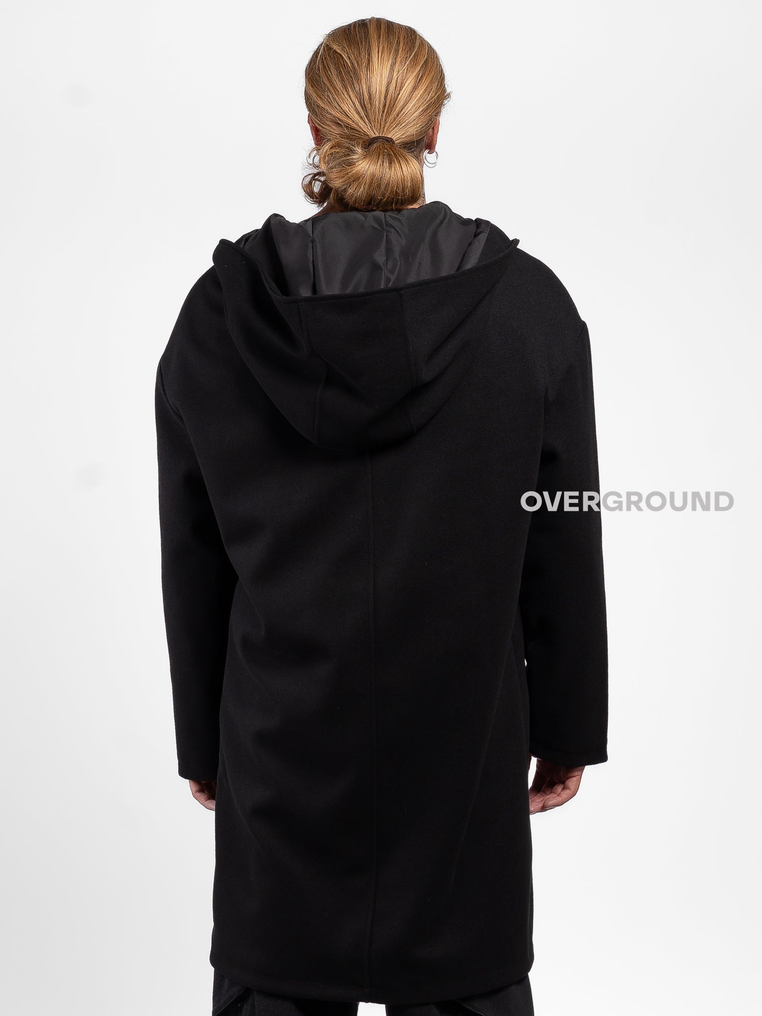 Cappotto over con cappuccio e chiusura due bottoni