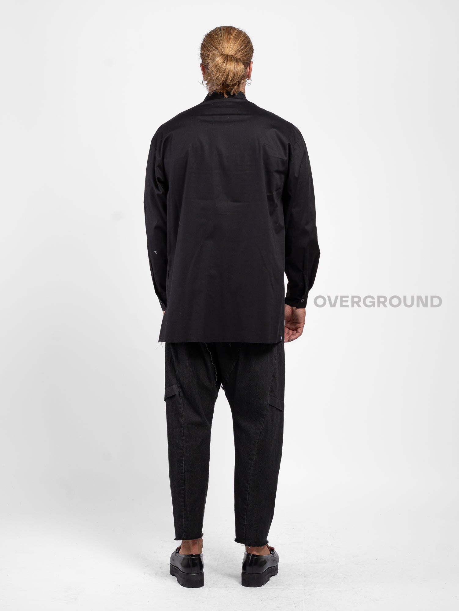 CAMICIA COLLO COREANA CON ABBOTTONATURA CENTRALE Z